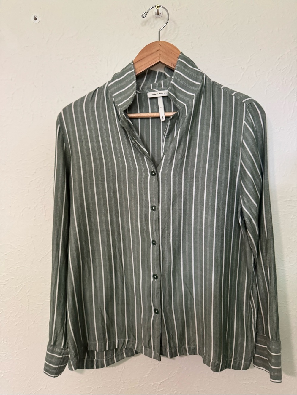 Cozy Earth Striped Green Pajama Set Size Small - Picture 4 of 13